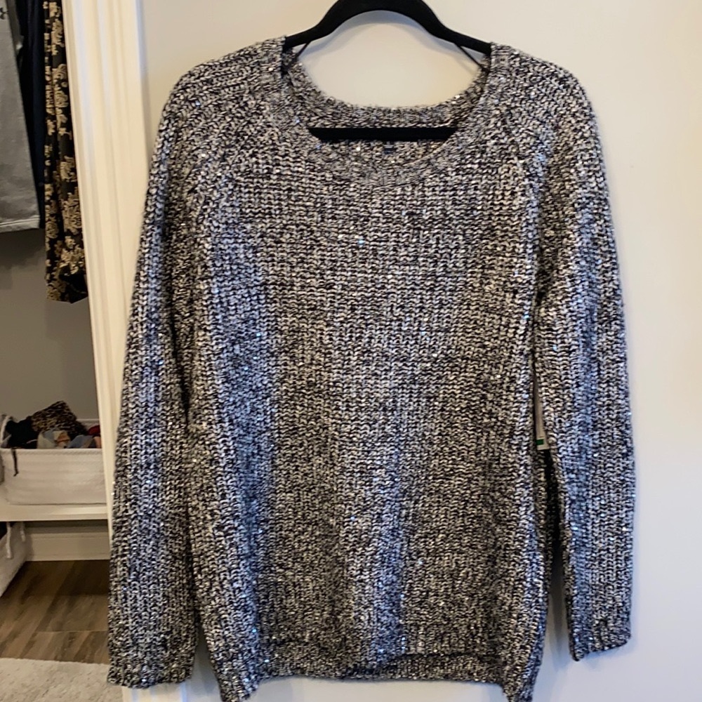 Sweater with sparkles